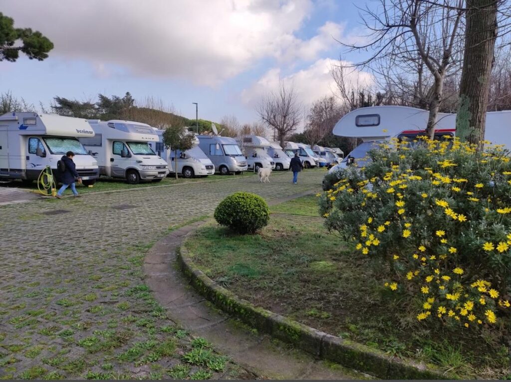 bando aree di sosta camper