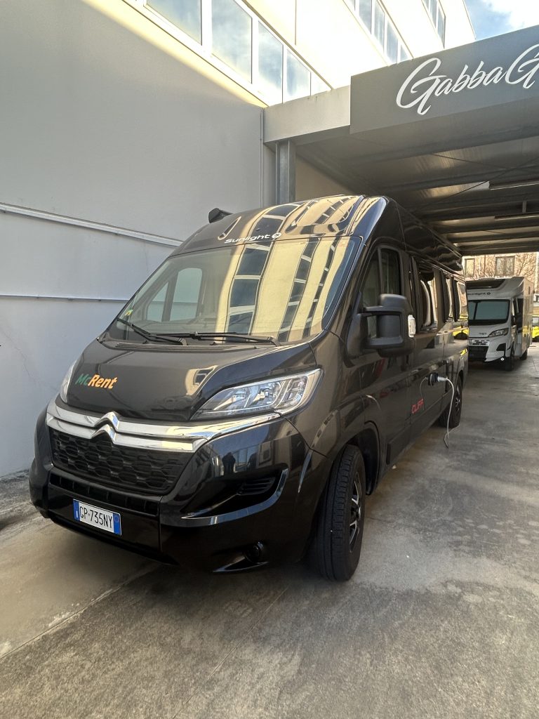 Camper puro usato in vendita
